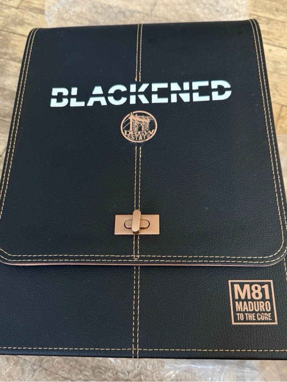 BLACKENED M81 Maduro Black Leather Case with lighter & ashtray